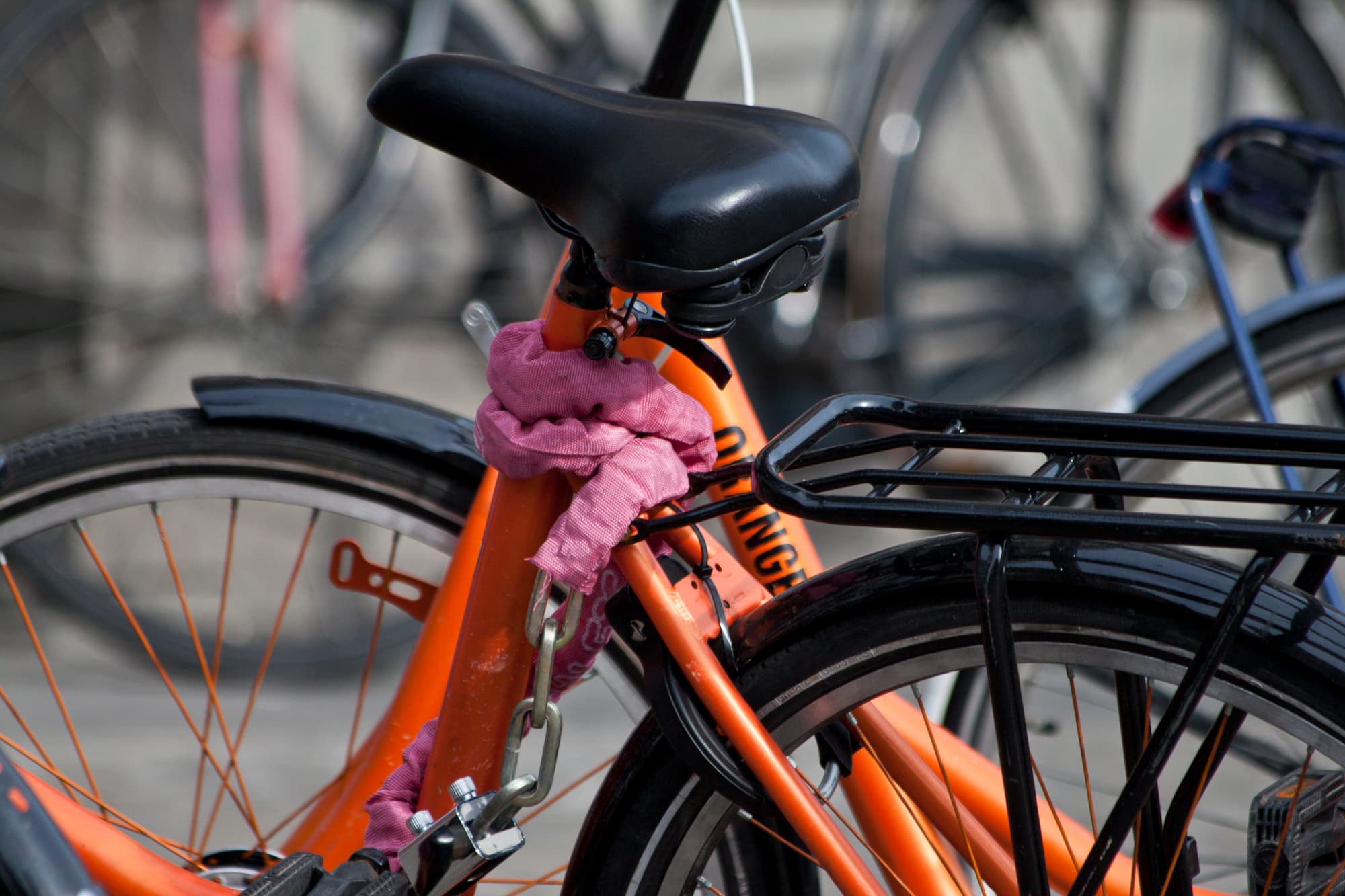 Securely locked bike in Groningen for the anti-theft guide
